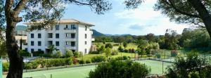 Domaine Arca T2 neuf standing piscine tennis