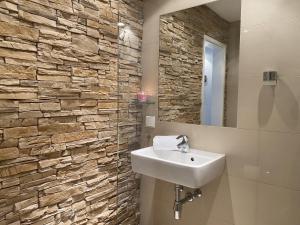 Alpine Studio Apartment by AA Holiday Homes