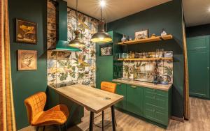 Extraordinary French Quarter Apartments in Vivid Colors