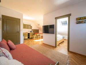 Two-Bedroom Apartment room in Apartment House Berghi