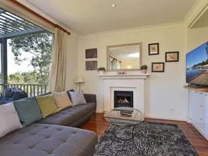 Villa 2br Ferre Villa located within Cypress Lakes Resort - Cessnock