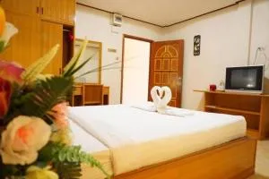 โรงแรมพิมายบุรี Phimaiburi Apartment - Ban Tha Suan Ya
