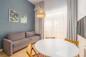 Promenada Gwiazd Hotel Room 009 Rent like home
