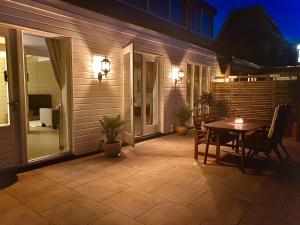 Spacious 70m2 apartment in city centre with lovely terrace