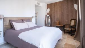 Maisons d'hotes L'Ostal - Maison d'Hotes - Spa : photos des chambres