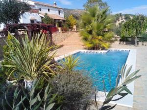 obrázek - 5 bedrooms villa with private pool jacuzzi and wifi at Priego de Cordoba