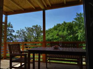 Klenovica Queen 42 Premium