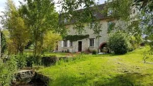 Moulin de Giboudet Chambres d'hôtes - Orgerus
