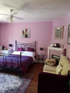 B&B / Chambres d'hotes Les Charrons : Chambre Double