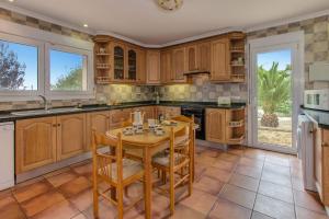 Villa Alvaro by Villa Plus