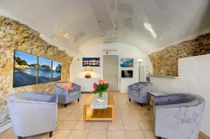 HOTEL DES CALANQUES - Cassis