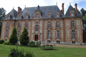 Bed & Breakfast - Château du Corvier photo 9