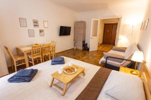 Peaceful studio on Rynok Square