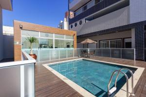Mar de Fora 205 – Lindíssima Cobertura Duplex - Piscina no Condomínio - 100 Metros da Praia de Mariscal.