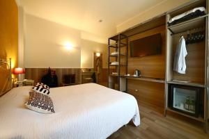 Superior Twin or Double Room room in Hotel Italia