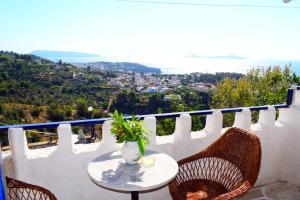 Rizos Veranda - Rooms and Restaurant Alonissos Greece