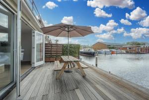 Meerzicht 70 - Vakantiehuis aan het water!