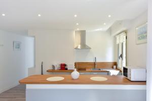 Charming 2-Room Apartment in the City Center