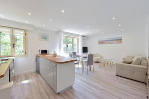 Charming 2-Room Apartment in the City Center