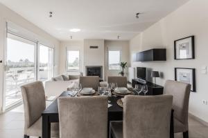 Μodern apartment with big garden - Ubytování bez kategorie ve městě Epanomi