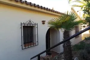 4 persoons bungalow met gemeenschappelijk zwembad - Casas Abiar