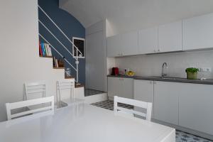 Insapria, Caressa de mä