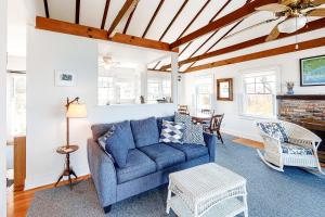 Two Bedroom House room in North Fork Waterfront Gem