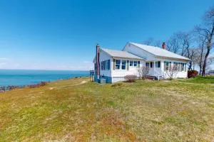 North Fork Waterfront Gem - Orient