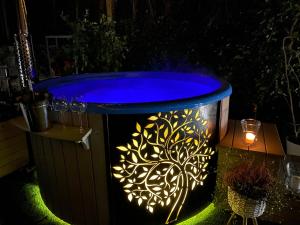 Domek InoSasino z basenem i sauną