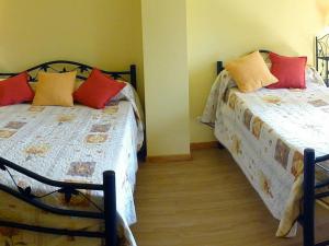 Maisons de vacances Gite Salignac-Eyvigues, 3 pieces, 5 personnes - FR-1-616-5 : photos des chambres