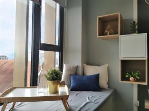 Ceylonz Suites KL Studio near Bukit Bintang - Living Signature