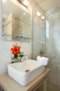 Giannis Seafront Studios