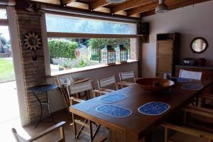 The Orange Grove Garden Room