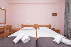 Dolphin Hotel Skopelos Greece