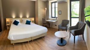 Hotels Hotel La Vinaigrerie LOGIS : photos des chambres