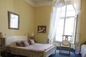 B&B / Chambres d'hotes Les remparts de la Bastide : Chambre Triple Confort