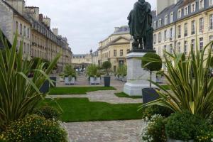 Logement 6P BALCON MODERNE HYPER CENTRE