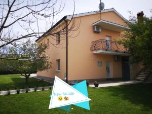 Apartment R & Z-Brand new family apartment with a spacious yard