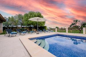 YourHouse Can Cuixa Villa