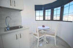 Superior One-Bedroom Apartment room in Club Atlántico