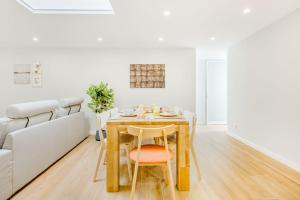 Espinho Beach 4 Stays