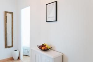 Sunny and modern apartment ideal for groups