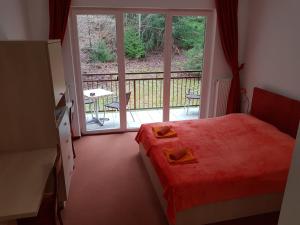 Double Room with Garden View room in Hotel Rakitna