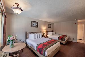 Queen Room with Two Queen Beds room in Antler Inn