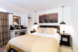 Double Room room in The Queen's Arms