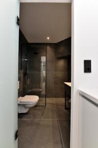 Phaedrus Living City Center Luxury Flat Skoufa