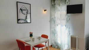 Studio room in HOSTAL LUCIA by gaiarooms