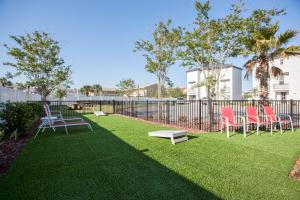 Five-Bedroom House room in Brand-New Hidden Palms Escape - Golf Cart - Pool home