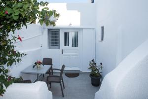 Mina Studios Myconos Greece