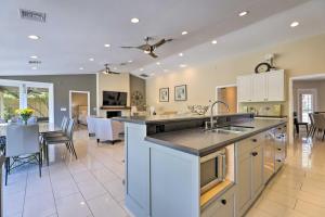 Outdoor Kitchen: Desert Dream Home in Scottsdale!
